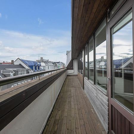 Penthouse Apt On The Shopping Street-Free Parking Reykjavik Exterior photo