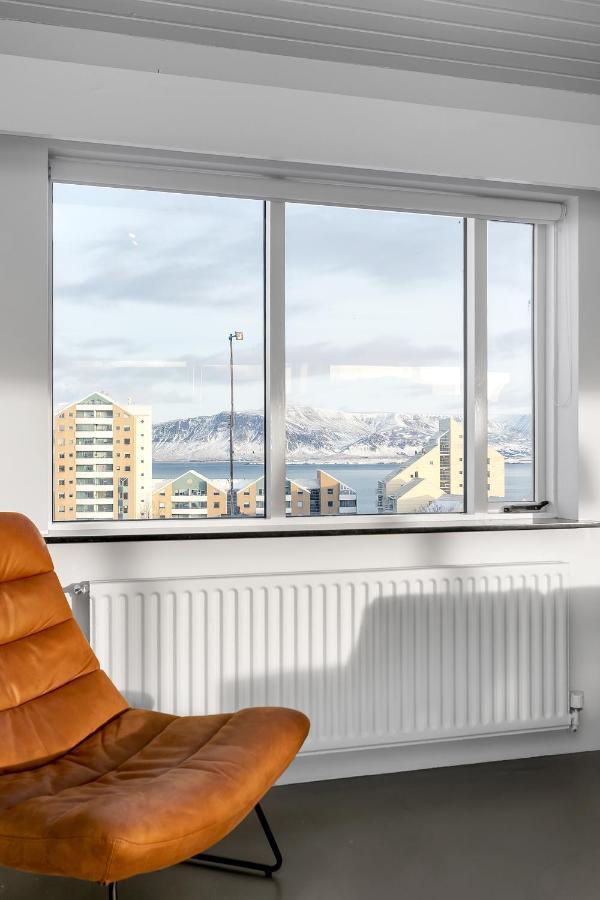 Penthouse Apt On The Shopping Street-Free Parking Reykjavik Exterior photo
