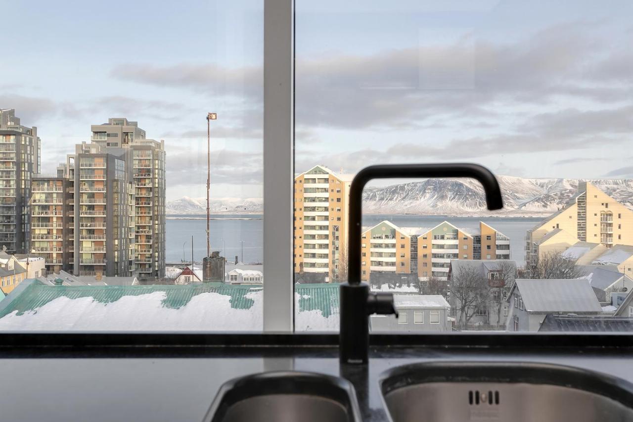 Penthouse Apt On The Shopping Street-Free Parking Reykjavik Exterior photo