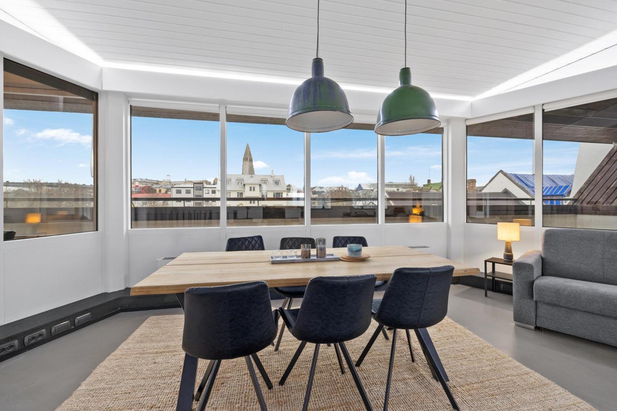 Penthouse Apt On The Shopping Street-Free Parking Reykjavik Exterior photo