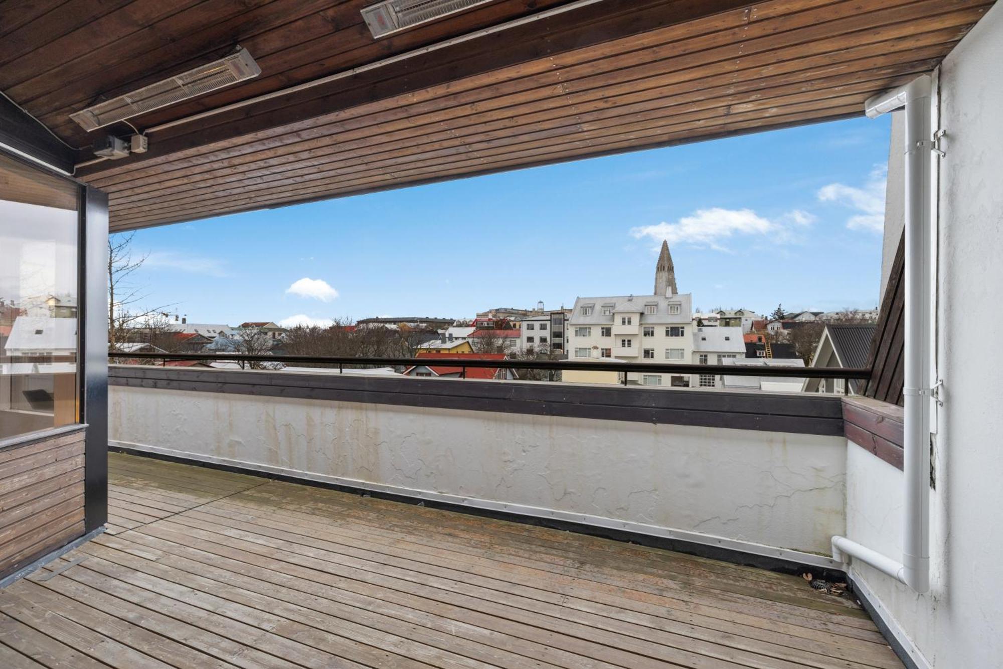 Penthouse Apt On The Shopping Street-Free Parking Reykjavik Exterior photo
